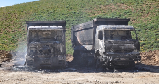 Tunceli'de Bir Şantiyedeki 6 Araç Yakıldı