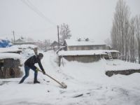 Ovacık ilçesinde kar kalınlığı 80 santimetreye ulaştı