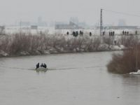 Muş’ta Karasu Nehri’ne düşen Yağmur’u arama çalışmaları sürüyor